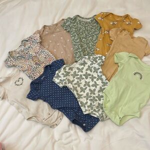 Baby Girl bodysuit. Size 12 months